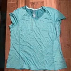 Danskin Now Semi Fitted Tee mesh back